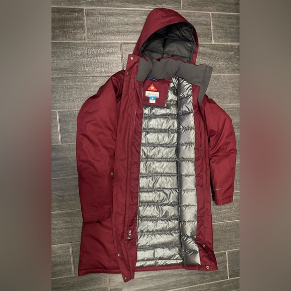 Women's Columbia Suttle Mountain Hooded Puffer Parka. - Picture 2 of 5